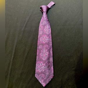 Brooks Brothers Purple Paisley Neck Tie
